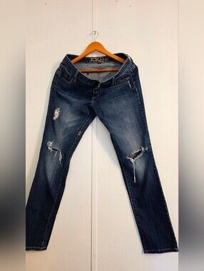 Fox Women’s Dark Blue Distressed Skinny Jeans